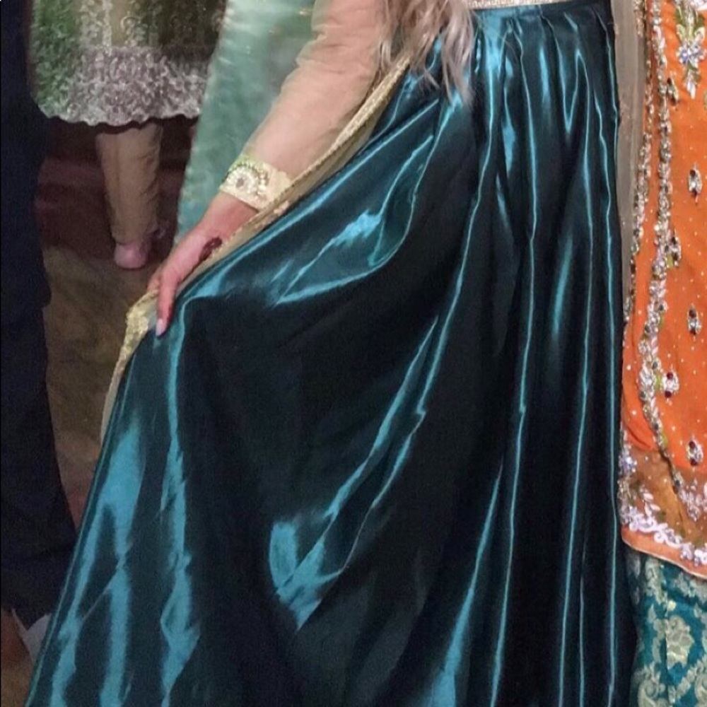 maxi skirt